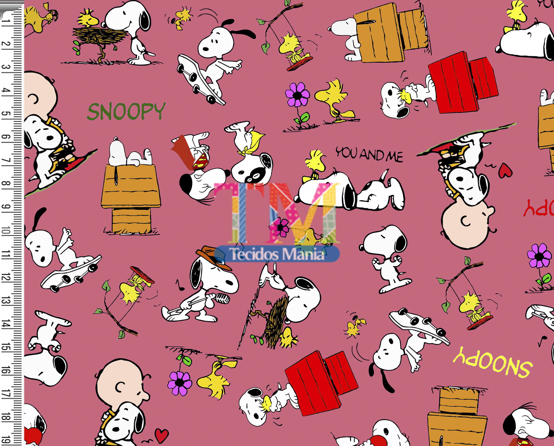 Sintético doll estampado - Snoopy e Charlie Brown - fundo goiaba 